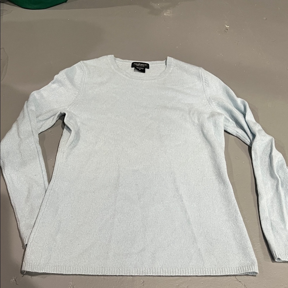💎 Lord & Taylor 100% Cashmere Sweater – Light Blue 💎
